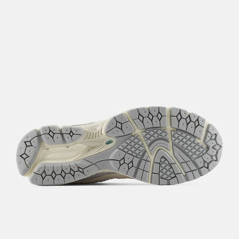 New Balance 2002R Grey M2002REK