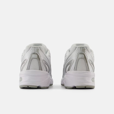 U740WM2 740 White
