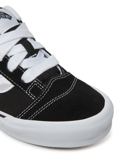 Knu Skool Black True White